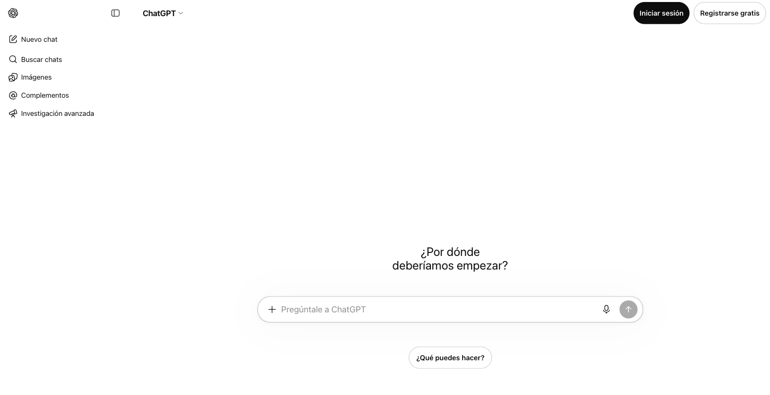 Interfaz pública de ChatGPT, con el cuadro de composición 'Pregúntale a ChatGPT' y el menú lateral de Imágenes, Complementos e Investigación avanzada.